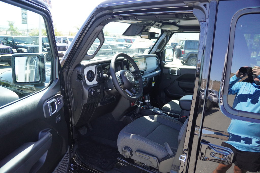 New 2027 Jeep Wrangler Unlimited Sport AWD/4WD image 33