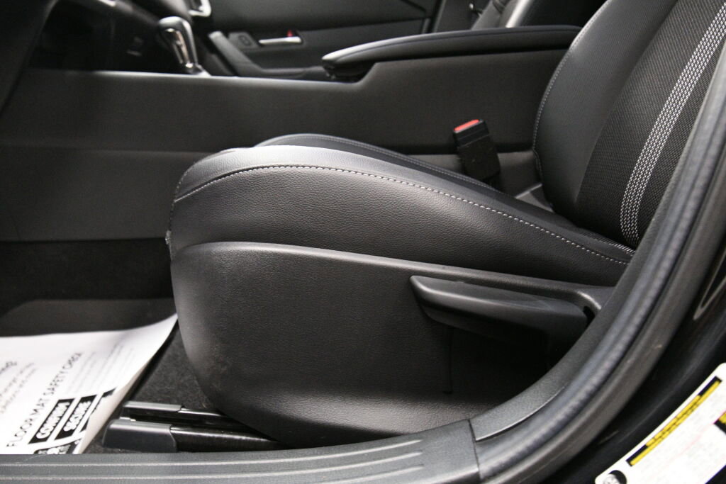 Used 2024 MAZDA CX-50 AWD 2.5 S w/ Weather Package image 10