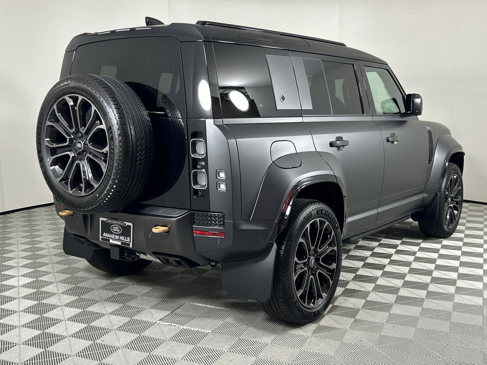 New 2025 Land Rover Defender 110 image 5