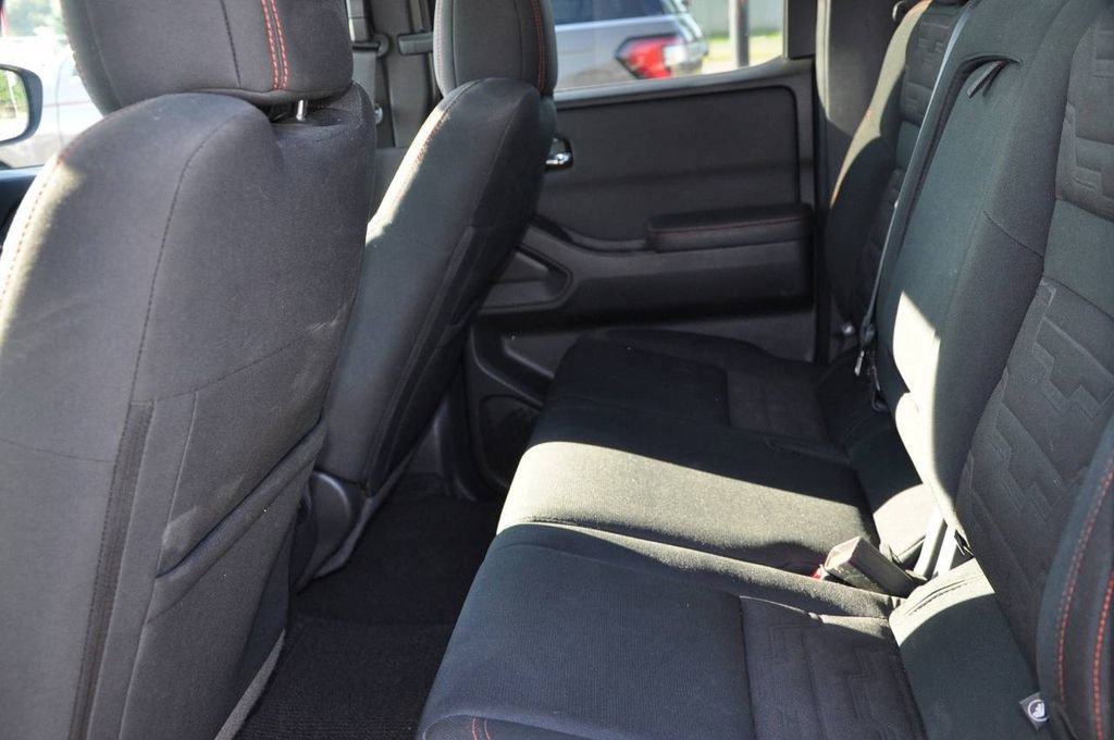 Used 2022 Nissan Frontier Pro-X image 12