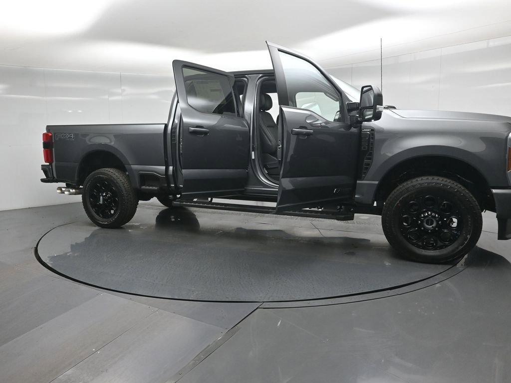 New 2026 Ford F250 Lariat w/ Black Appearance Package image 23