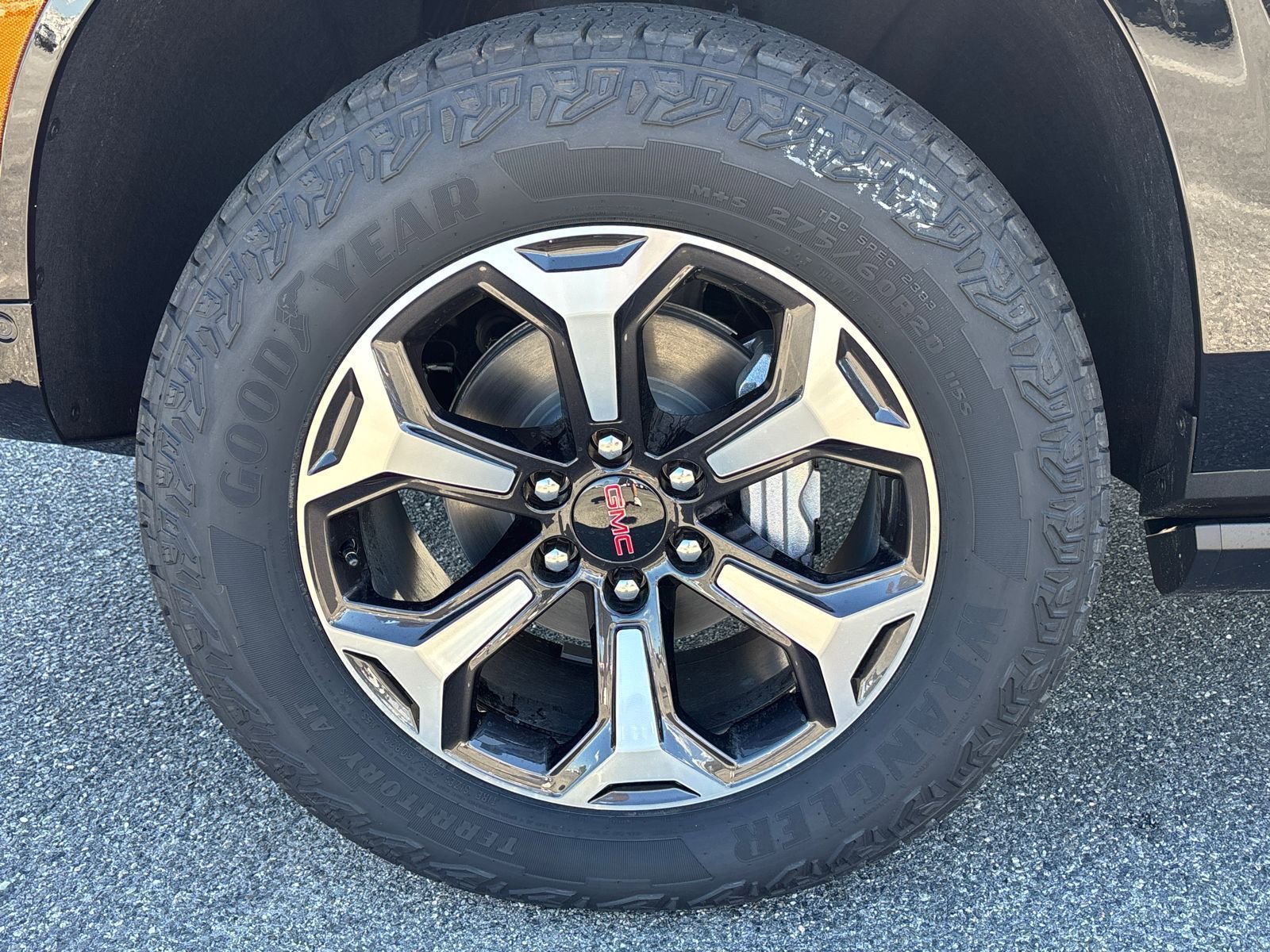 New 2026 GMC Yukon XL AT4 Ultimate w/ LPO, Illumination Package image 40