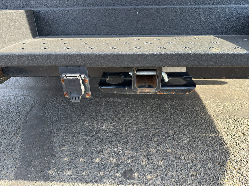 Used 2024 Ford E-350 and Econoline 350 Super Duty w/ Power Windows & Locks Group RWD image 21