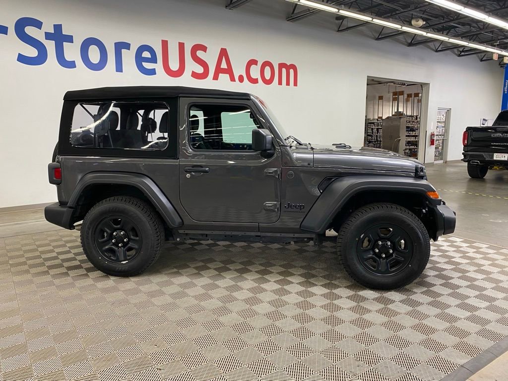 Used 2024 Jeep Wrangler Sport image 12