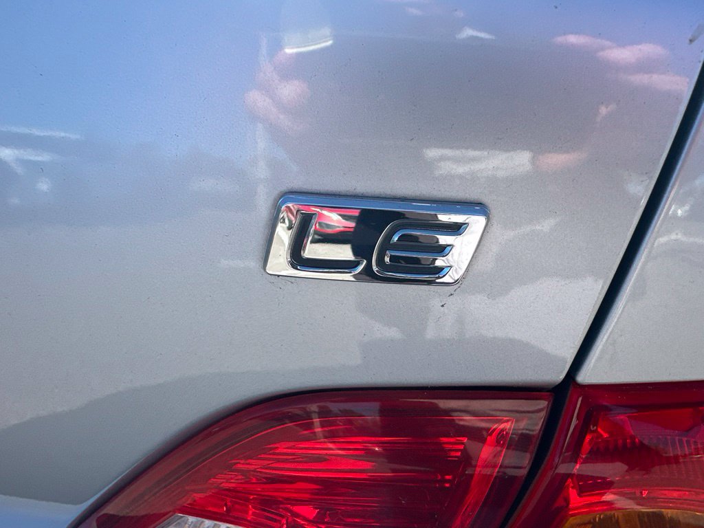 Used 2009 Toyota Corolla LE FWD image 8