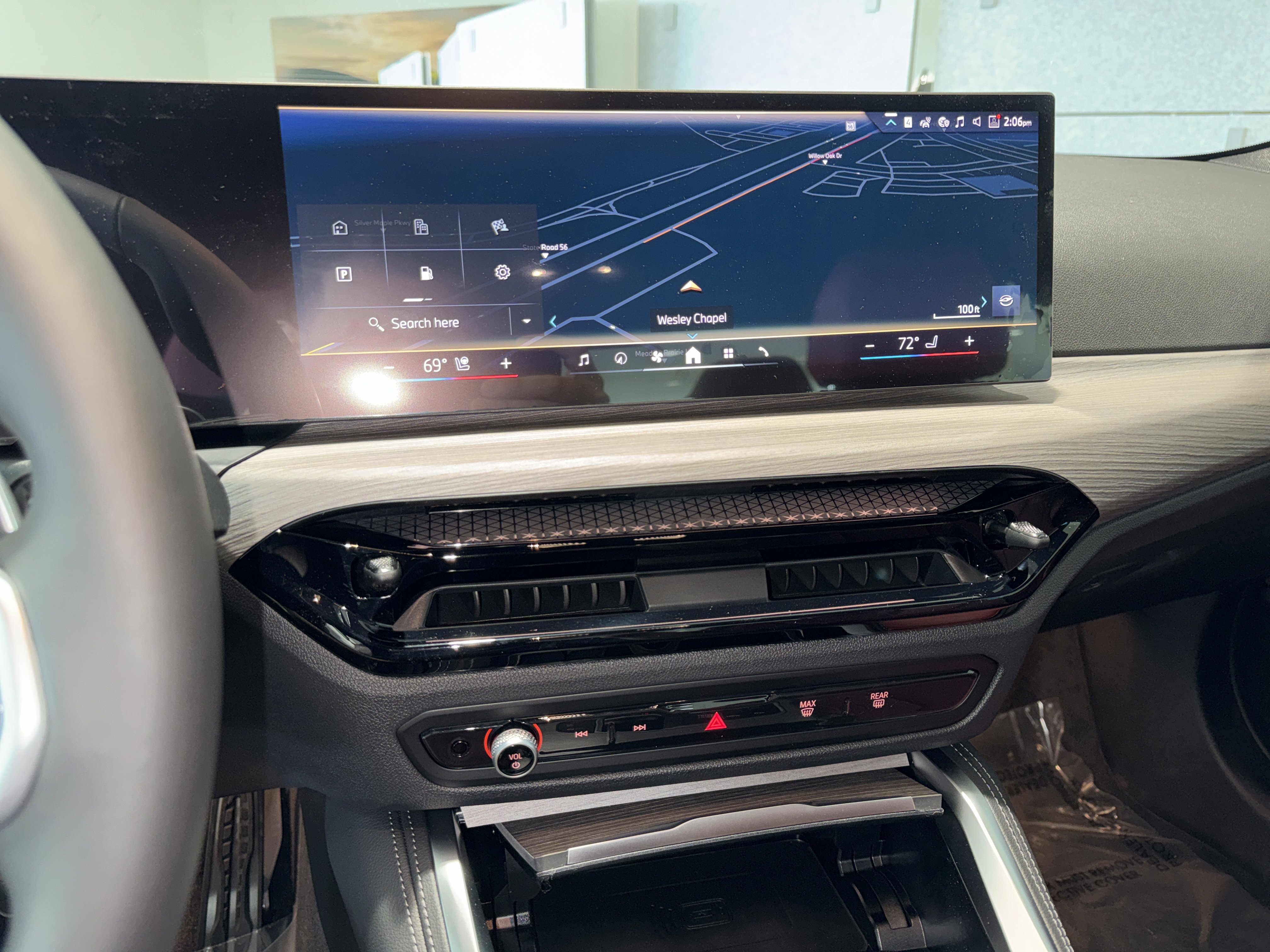 New 2026 BMW 430i Coupe w/ M Sport Package image 17