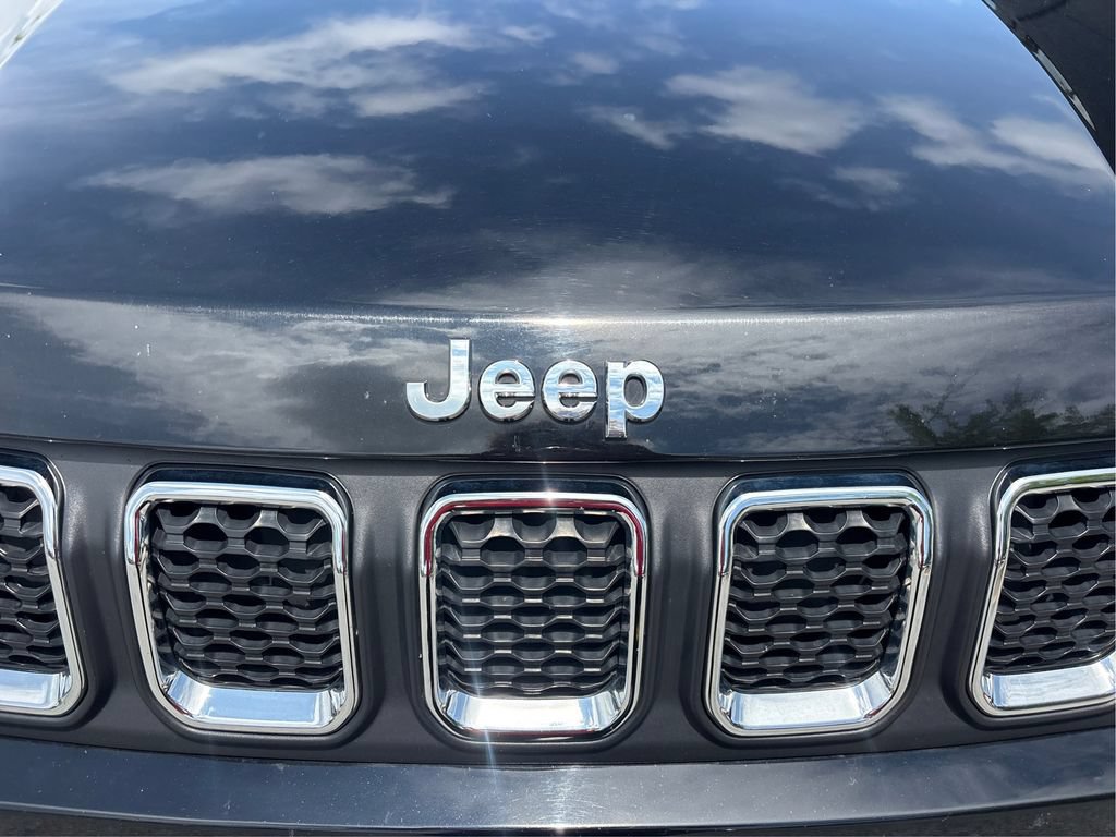 Used 2024 Jeep Compass Latitude AWD/4WD image 32