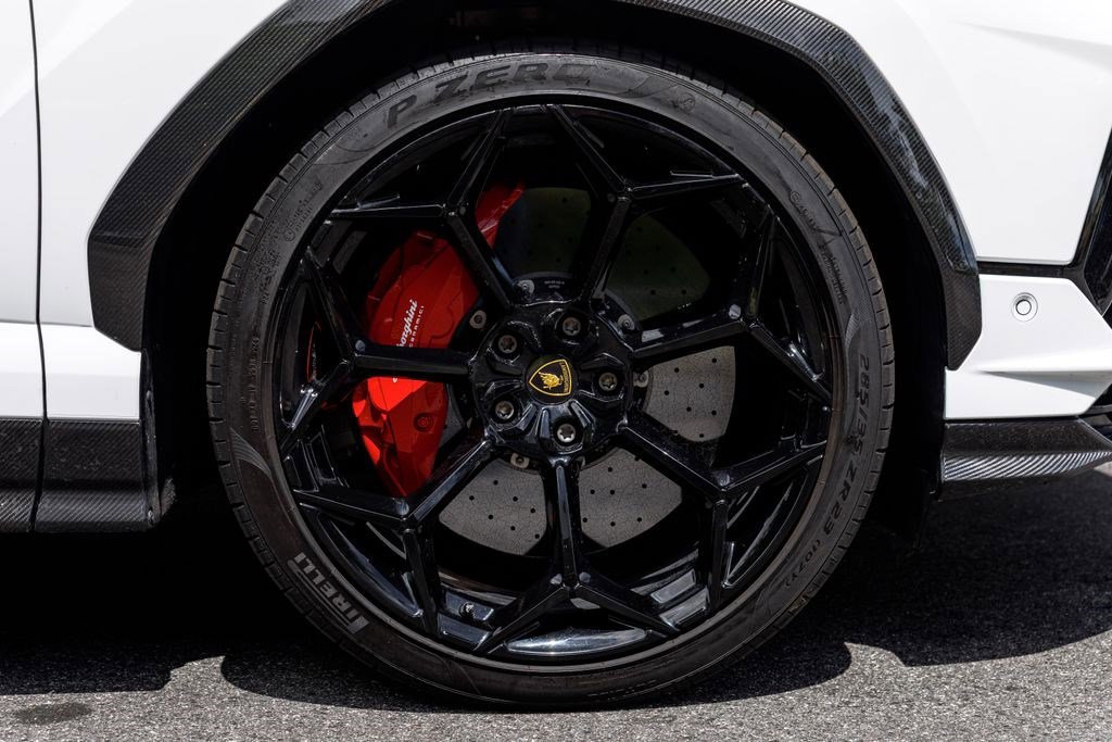 Used 2024 Lamborghini Urus Performante image 44