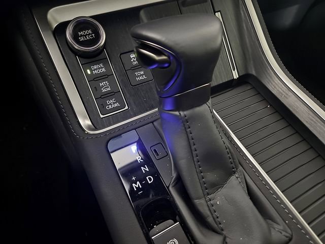 Used 2025 Lexus GX 550 AWD/4WD image 16