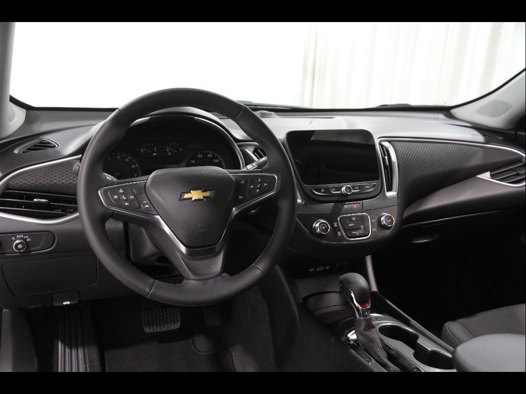 Used 2024 Chevrolet Malibu RS FWD image 6