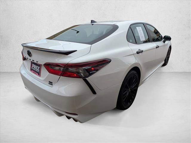 Used 2022 Toyota Camry SE w/ Carpet Mat Package (TMS) AWD/4WD image 6