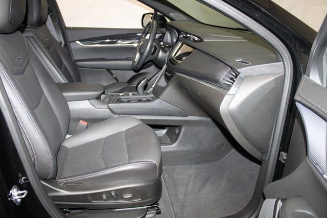 Certified 2023 Cadillac XT5 Premium Luxury w/ LPO, Floor Liner Package image 13