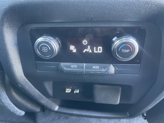 Used 2025 GMC Acadia Elevation image 33