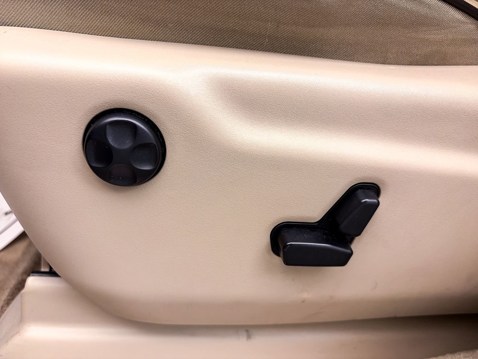 Used 2018 Jeep Grand Cherokee Overland image 20