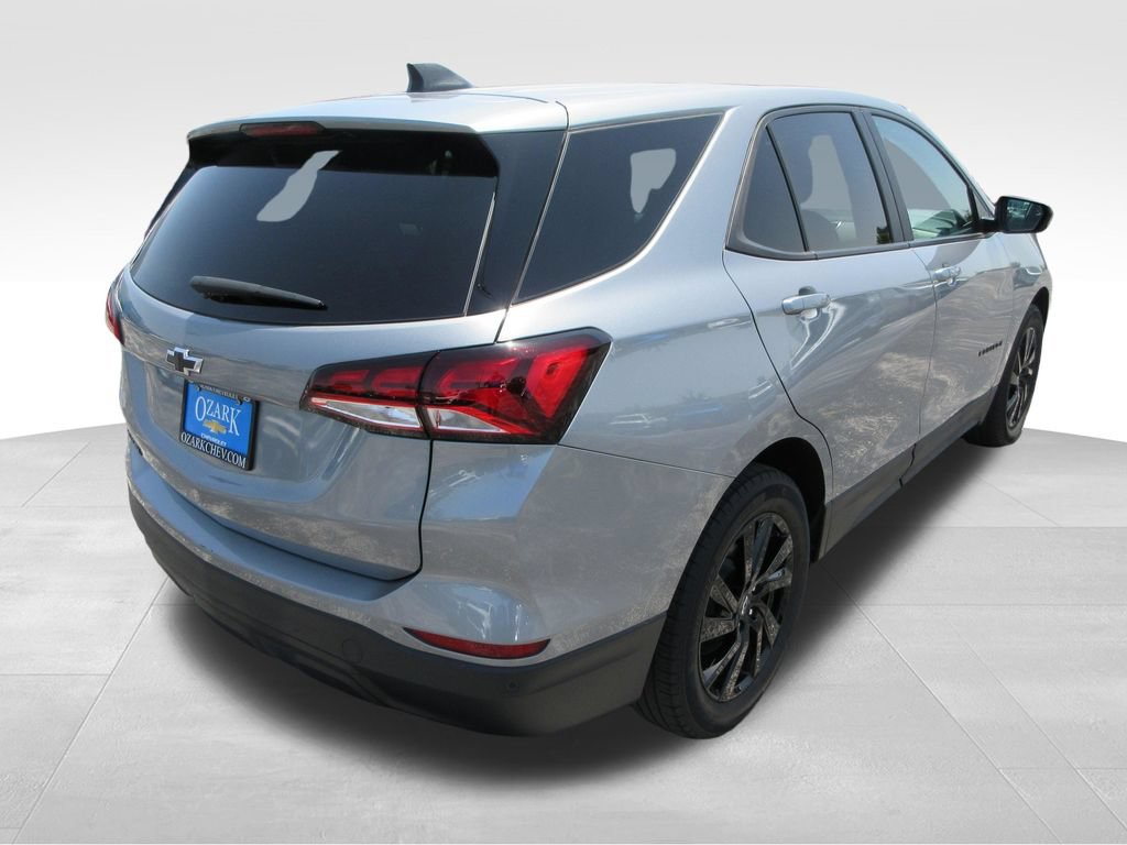 Used 2024 Chevrolet Equinox LS w/ LS Convenience Package FWD image 5