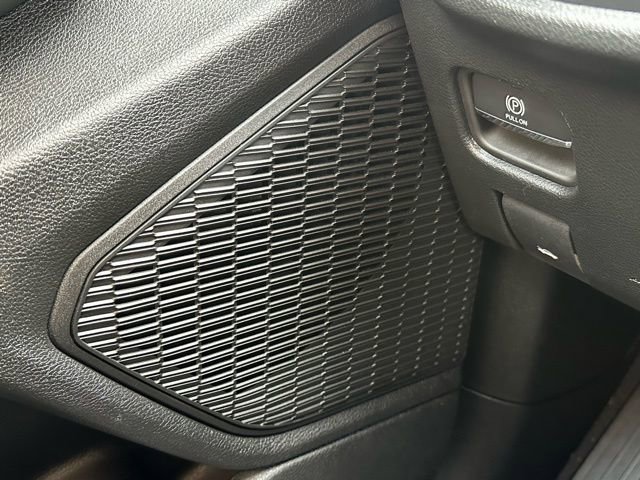 Used 2025 Jeep Grand Cherokee L Limited image 17