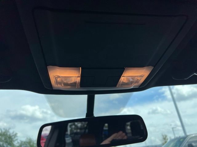Used 2019 Ford Explorer XLT w/ Equipment Group 202A FWD image 23