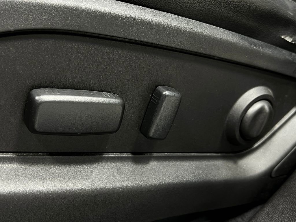Used 2017 GMC Acadia Limited SLT AWD/4WD image 20