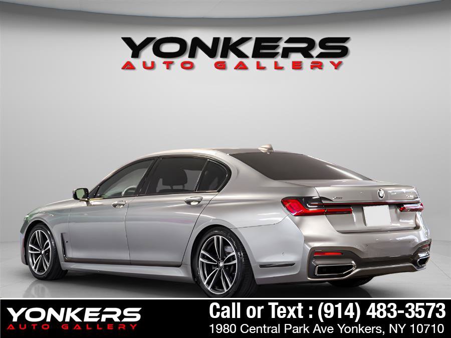 Used 2020 BMW 740i w/ M Sport Package RWD image 4