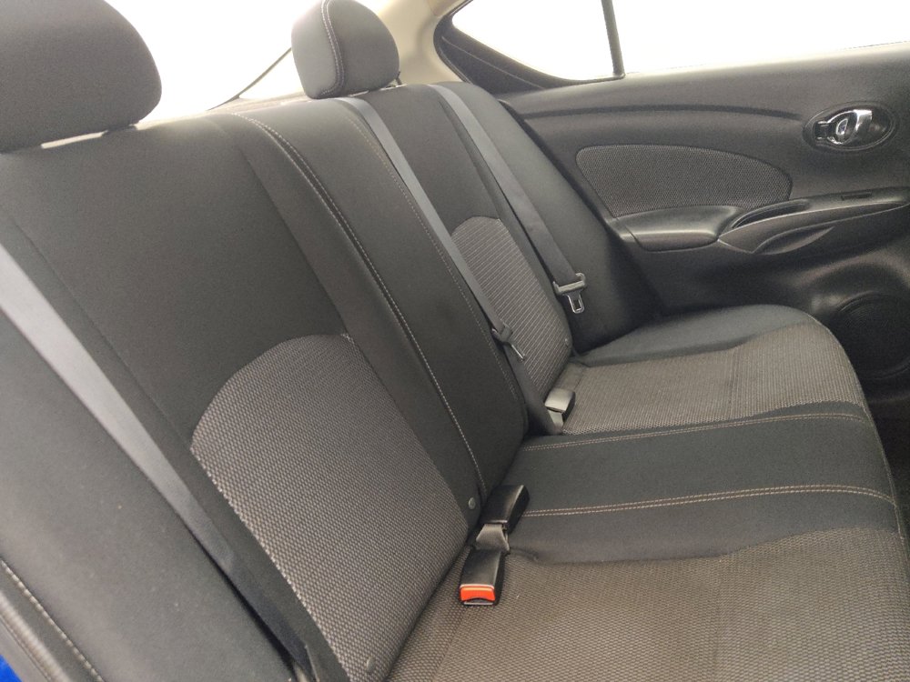 Used 2016 Nissan Versa SL image 19