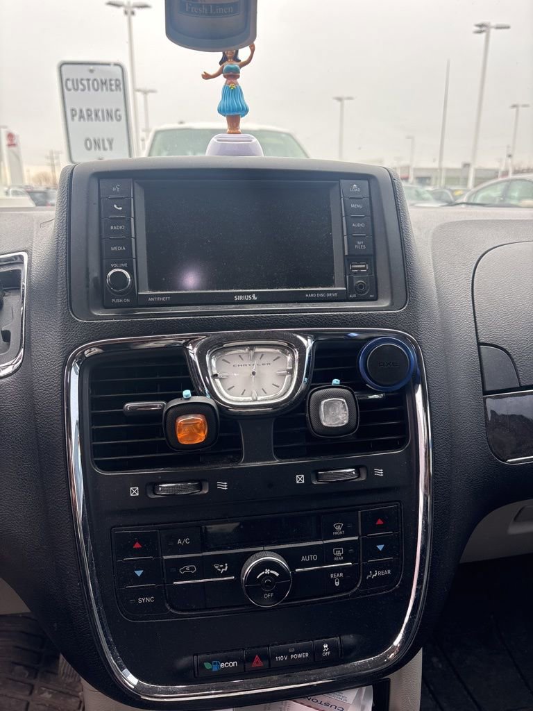 Used 2012 Chrysler Town & Country Touring w/ Entertainment Group #1 image 16