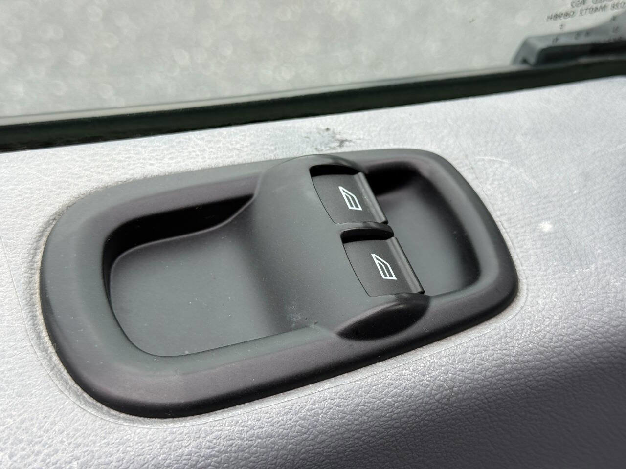Used 2018 Ford Transit 350 148 Medium Roof RWD image 13