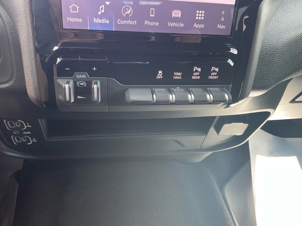 New 2025 RAM 2500 Tradesman w/ Safety Group image 10