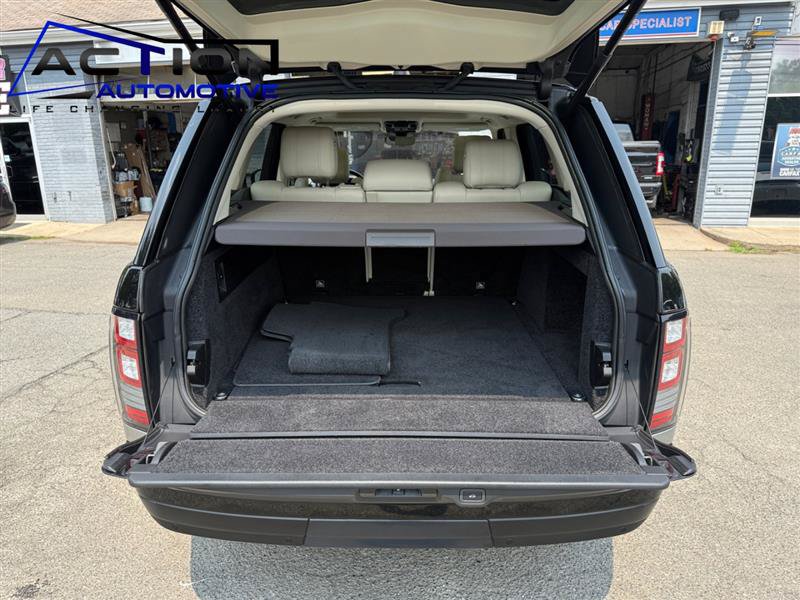 Used 2017 Land Rover Range Rover HSE AWD/4WD image 19
