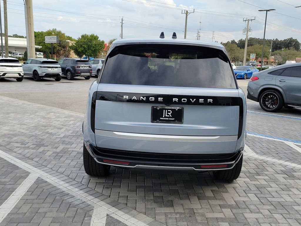 New 2026 Land Rover Range Rover Long Wheelbase Autobiography image 4