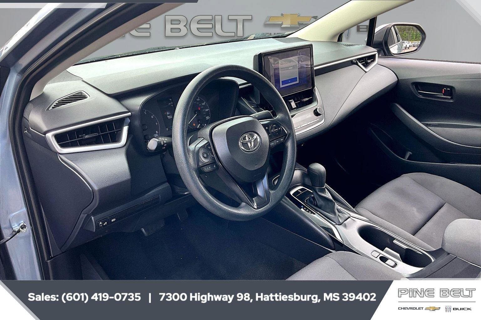 Used 2024 Toyota Corolla LE FWD image 12