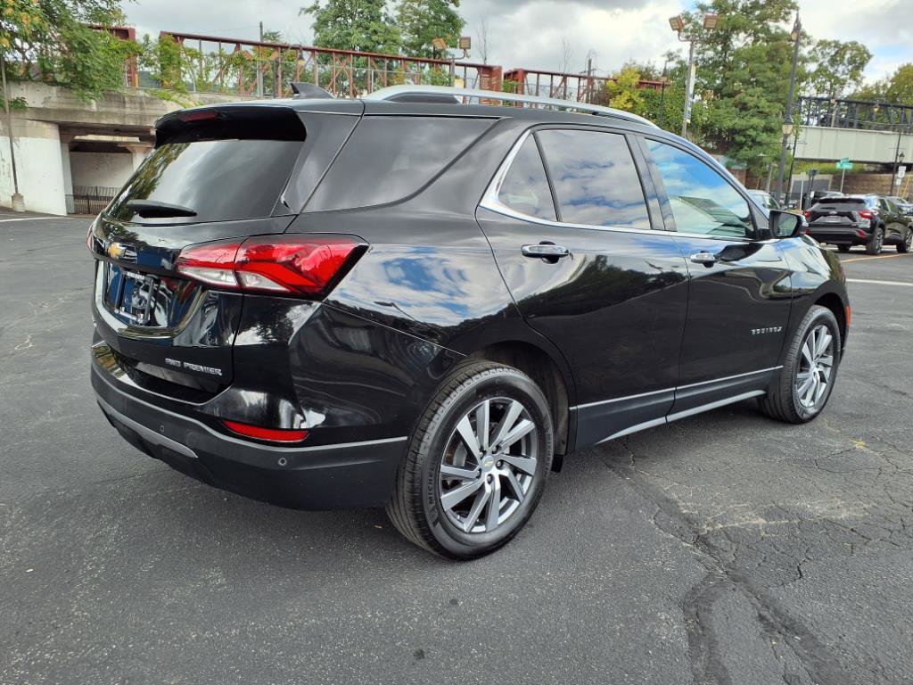 Used 2022 Chevrolet Equinox Premier image 3
