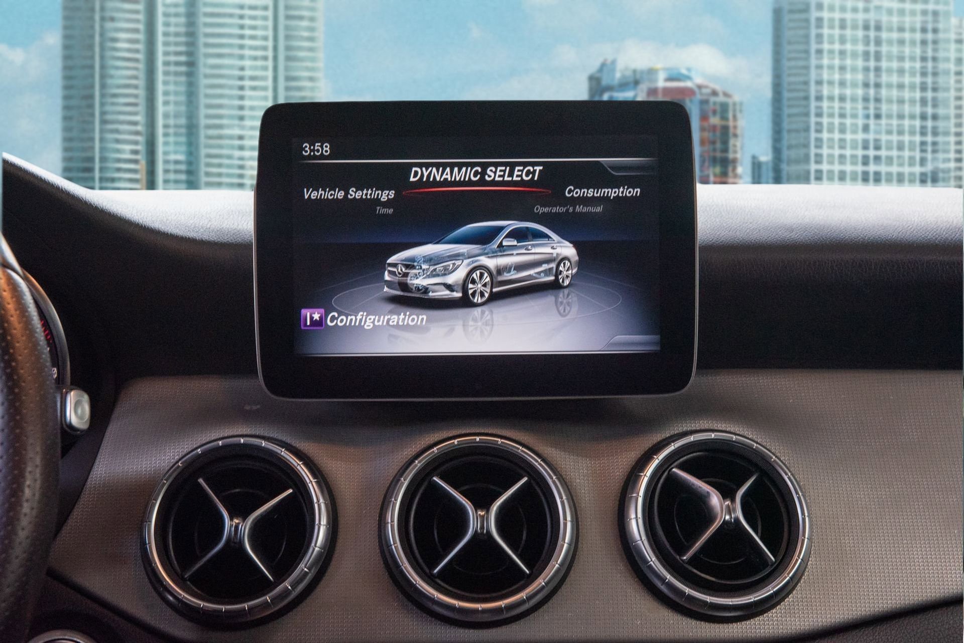 Used 2018 Mercedes-Benz CLA 250 4MATIC image 20