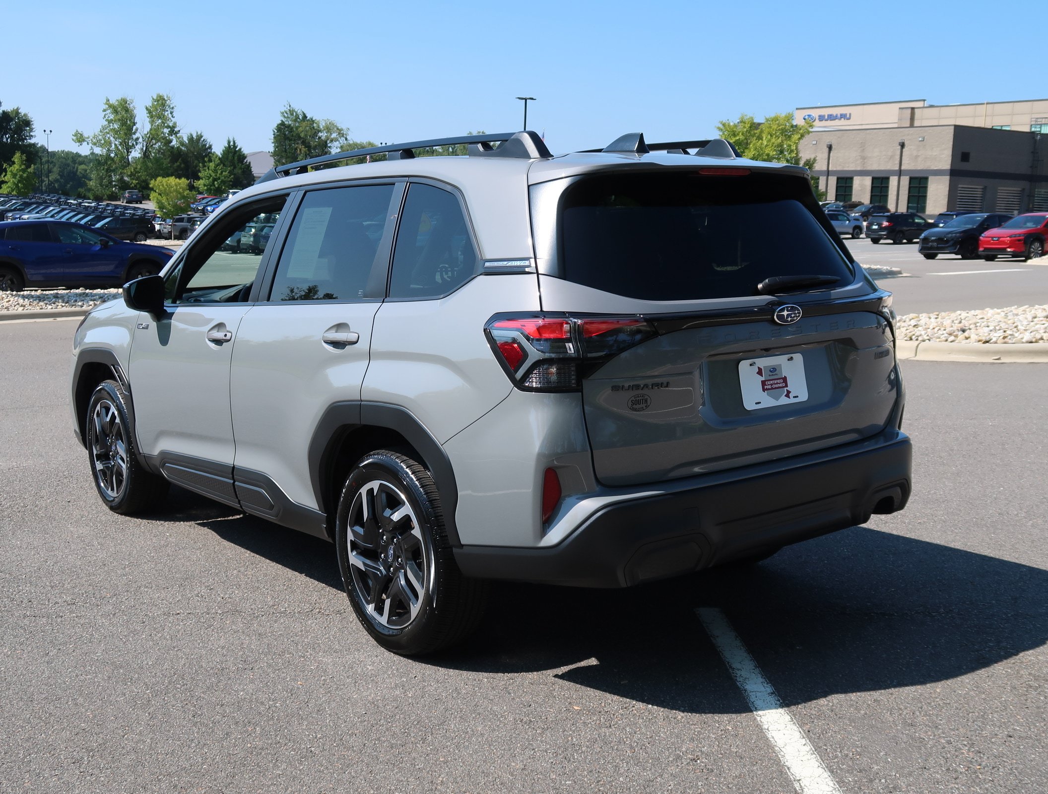 Used 2026 Subaru Forester Premium AWD/4WD image 6