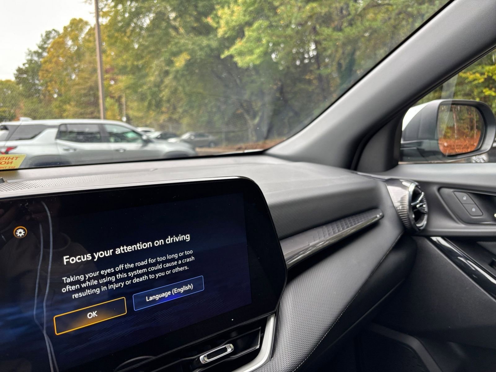 Used 2025 Chevrolet Equinox LT image 35