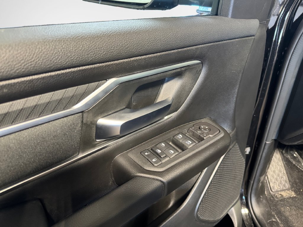 New 2026 RAM 1500 Big Horn AWD/4WD image 14