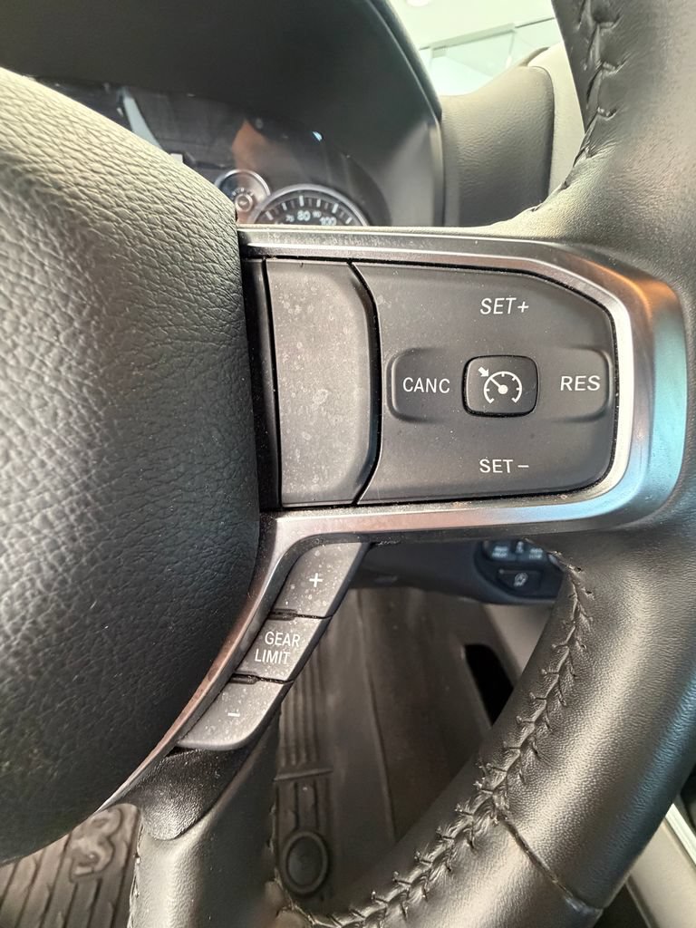 Used 2024 RAM 1500 Big Horn AWD/4WD image 32