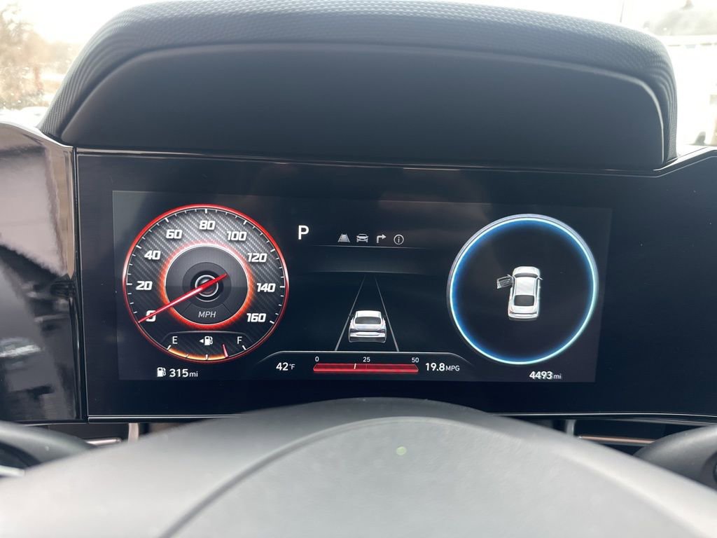 Certified 2025 Hyundai Elantra SEL FWD image 12