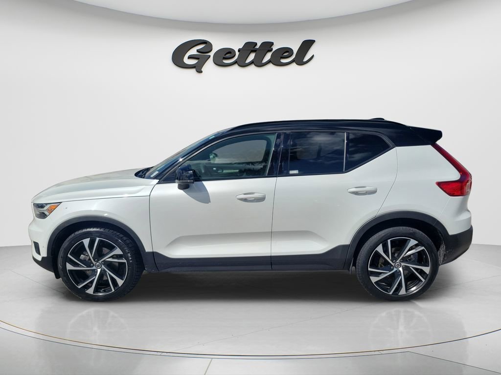 Used 2021 Volvo XC40 T5 R-Design w/ Advanced Package image 8
