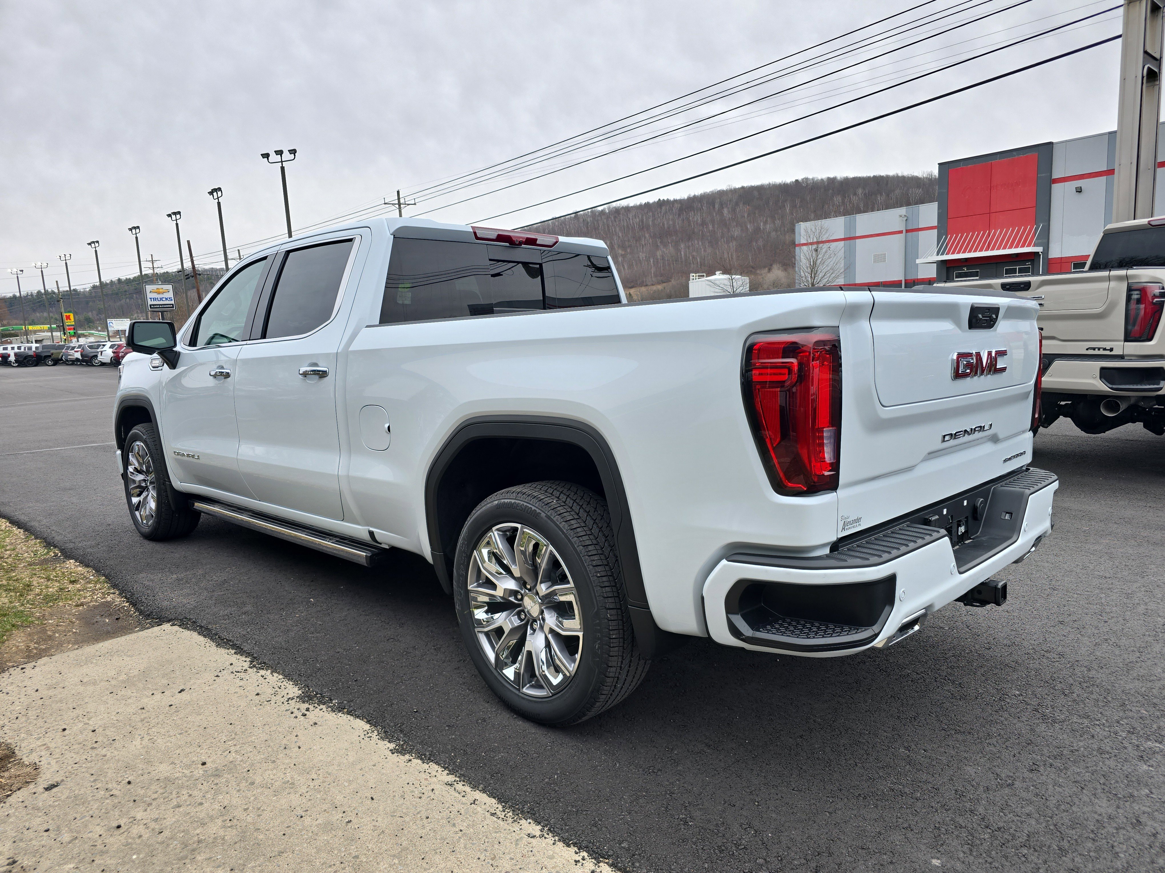 New 2026 GMC Sierra 1500 Denali w/ Denali Reserve Package image 6