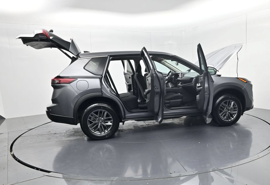 Used 2024 Nissan Rogue S FWD image 63