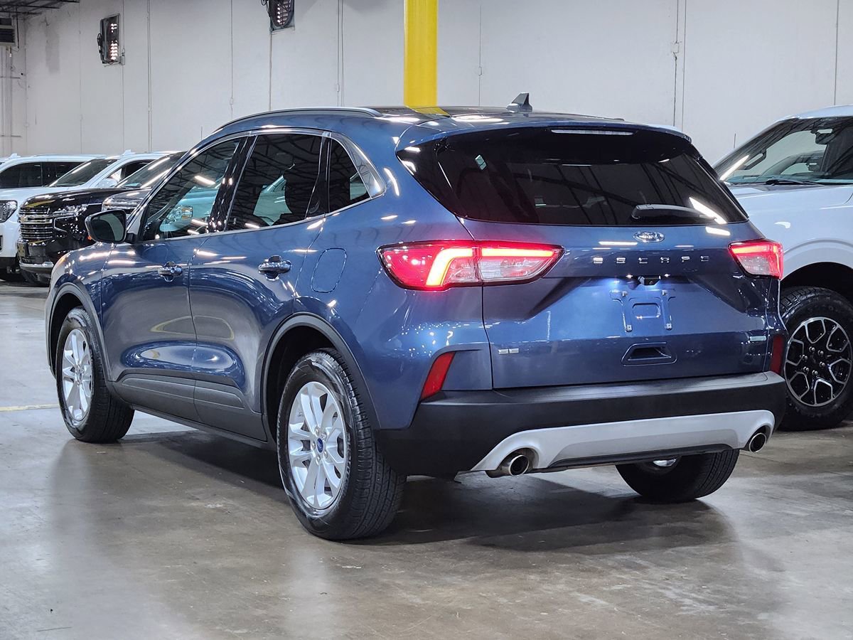 Used 2020 Ford Escape SE FWD image 10