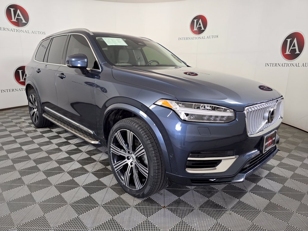 Used 2024 Volvo XC90 T8 Ultimate w/ Protection Package Premier AWD/4WD image 1