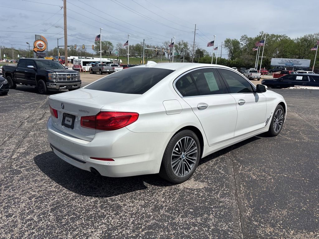 Used 2018 BMW 530e xDrive w/ Premium Package 2 image 7