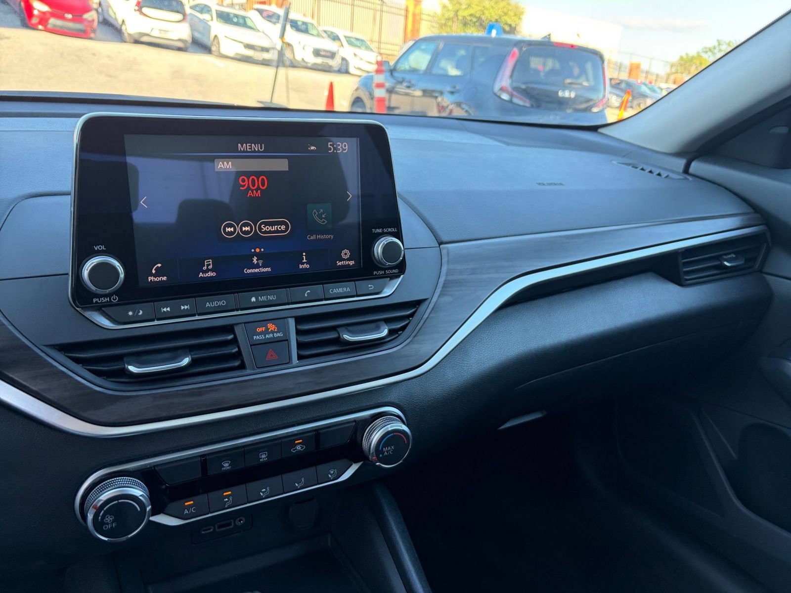 Used 2026 Nissan Altima 2.5 SV FWD image 33