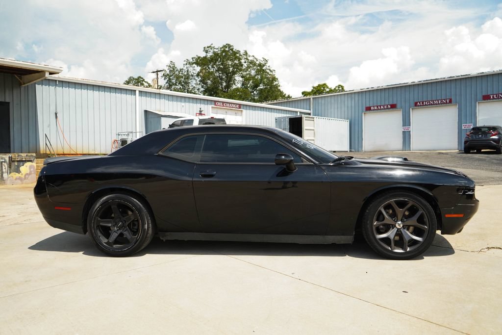 Used 2019 Dodge Challenger R/T w/ Shaker Package RWD image 2