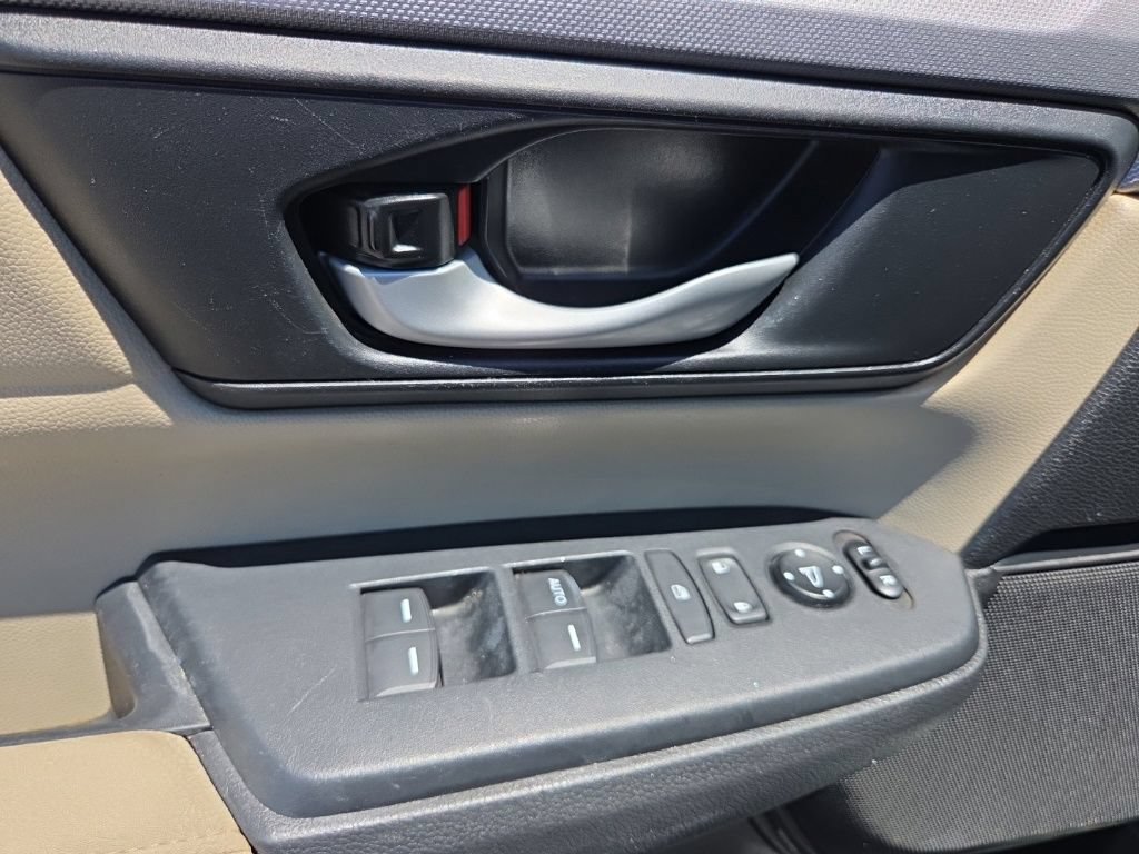 Used 2017 Honda CR-V LX image 16