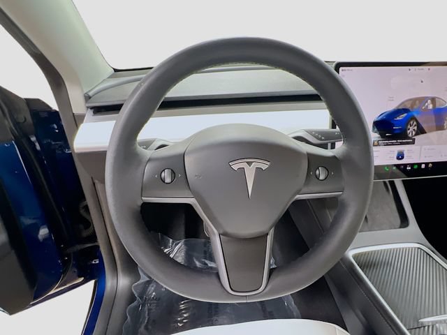 Used 2024 Tesla Model Y Long Range AWD/4WD image 10