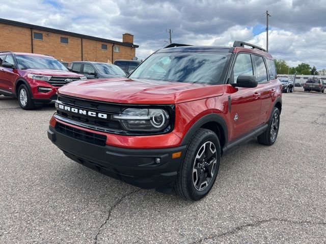Certified 2023 Ford Bronco Sport Outer Banks w/ Tech Package AWD/4WD image 28