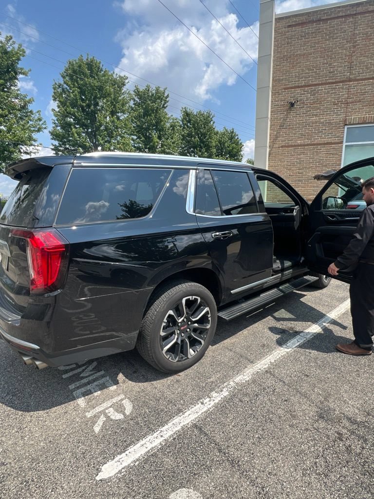 Used 2022 GMC Yukon Denali AWD/4WD image 7