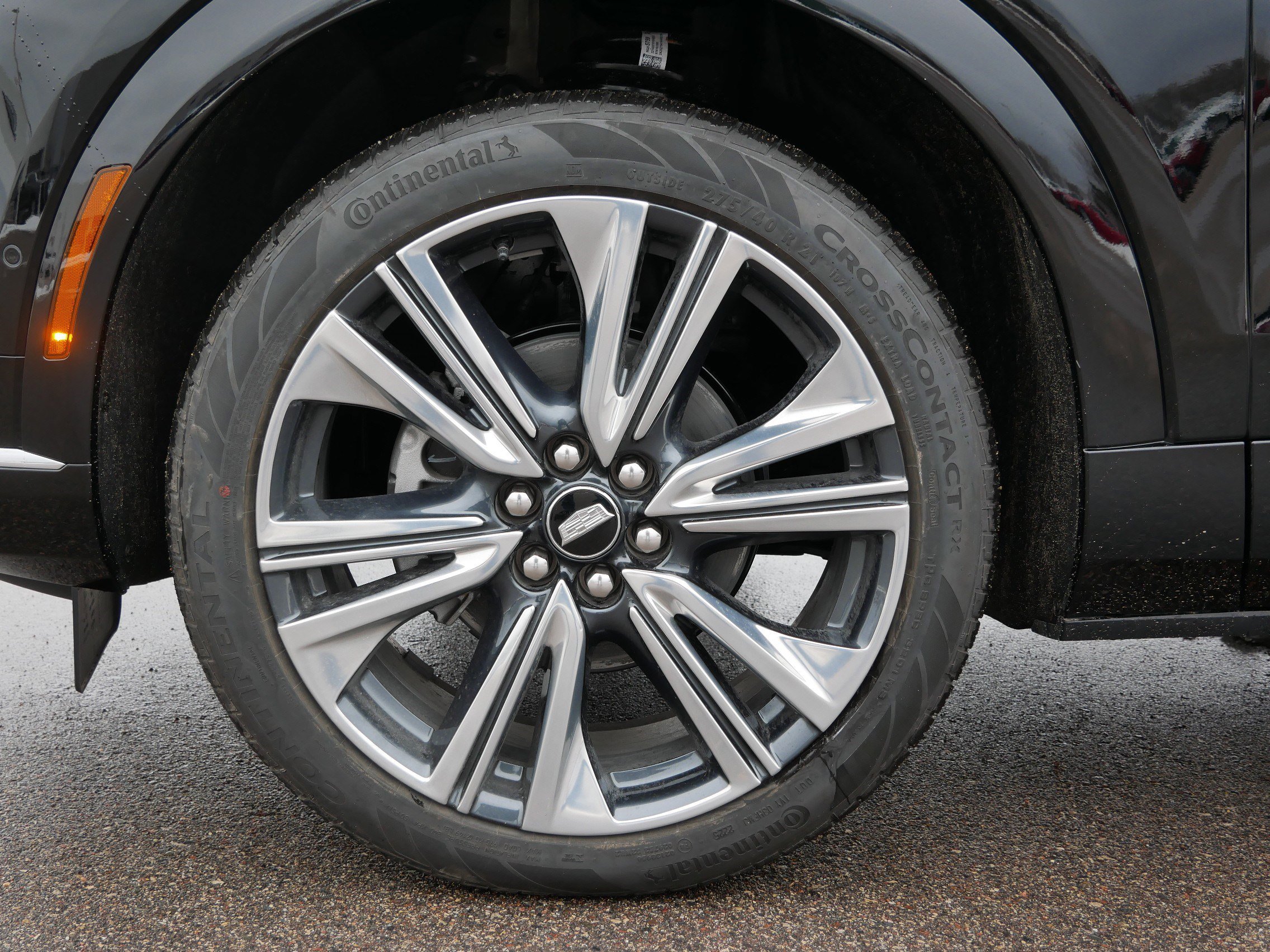 New 2026 Cadillac Optiq Luxury 2 w/ LPO, Floor Liner Package image 7